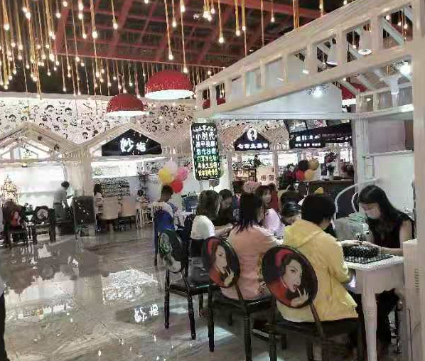 昆明寶立方美甲城正式開(kāi)業(yè)